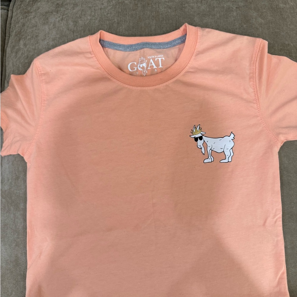 GOAT Girls Peach T-Shirt with Fun Goat Design (cropped)
